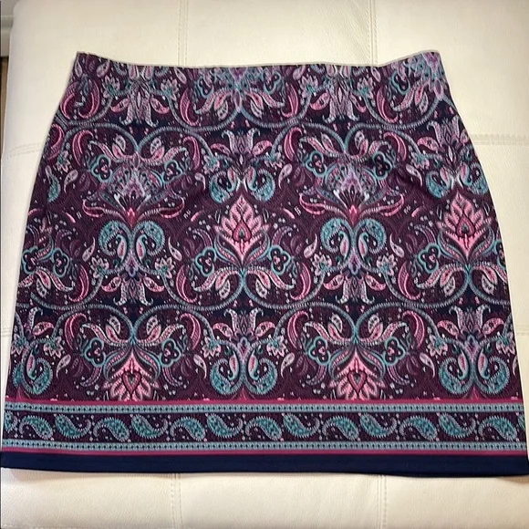 Talbots Elegant Paisley Patterned Skirt - Size 3X - Picture 2 of 5
